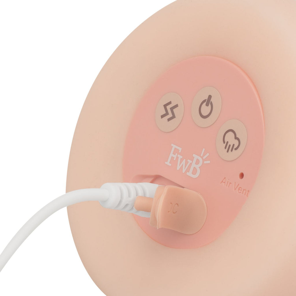 Emma Olsen - Elektrischer Masturbator mit Saugfunktion