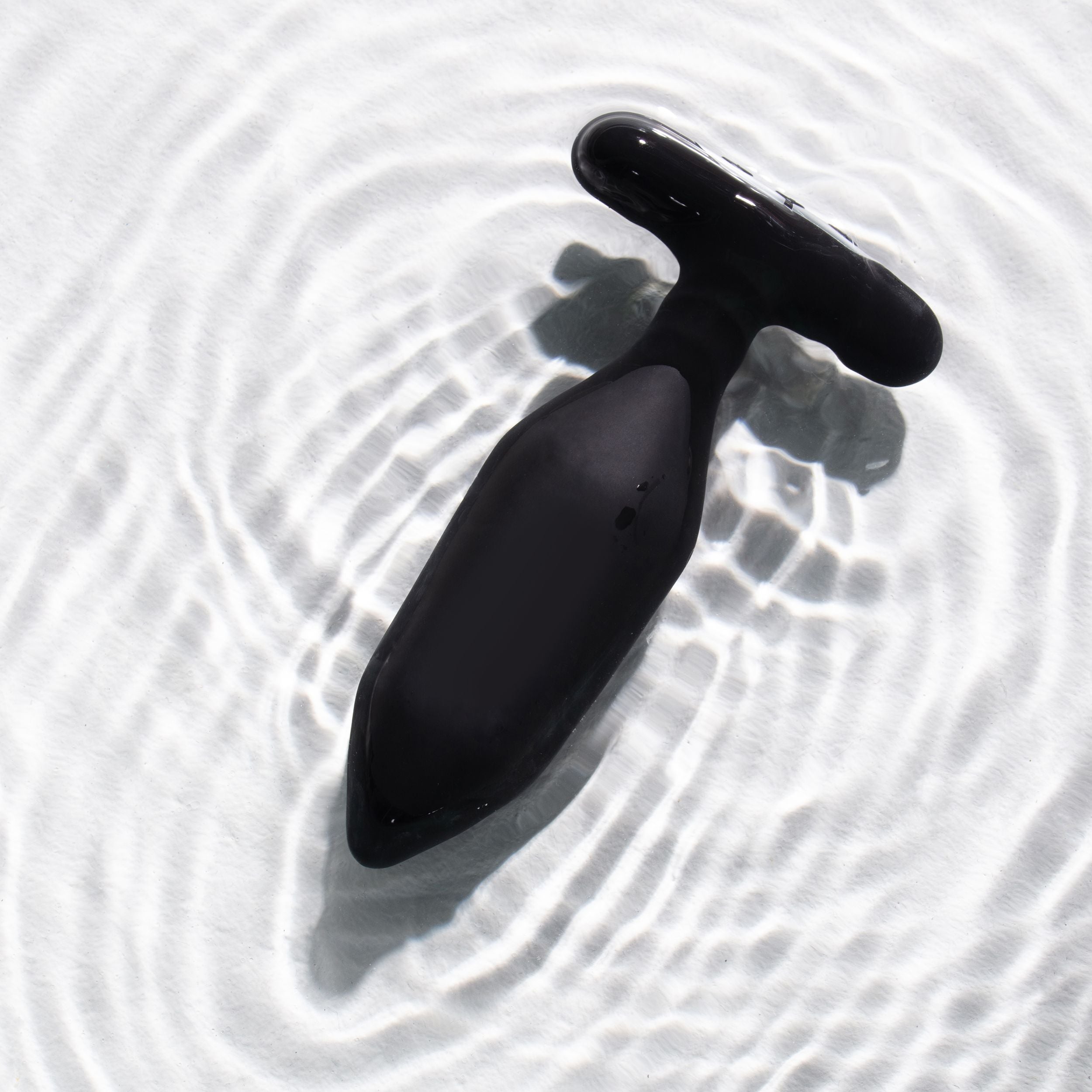 Je Joue - Onyx Butt Plug with Remote Control