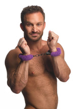 XR Brands - Cuffed In Fur Handschellen - Schwarz