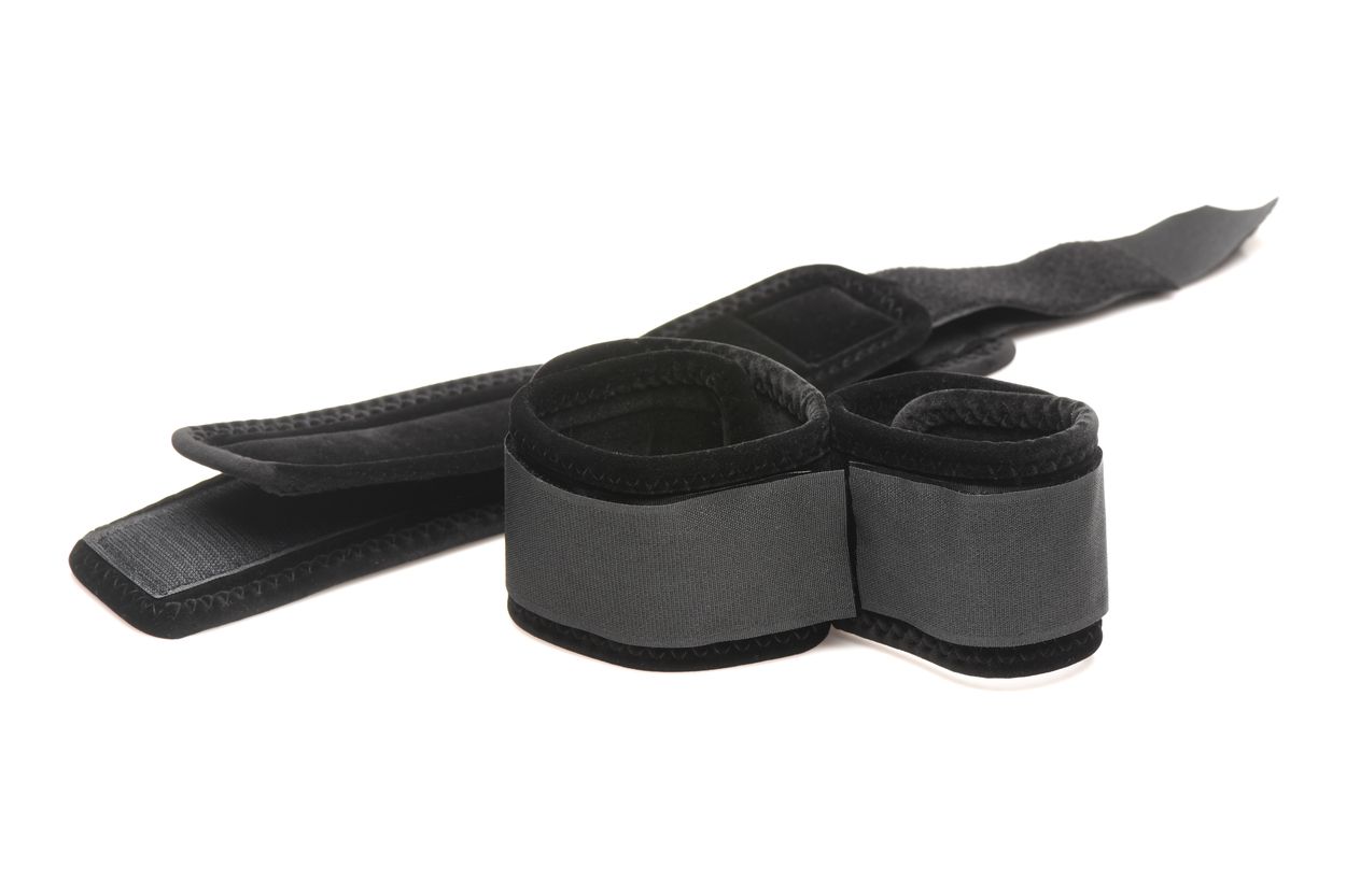 XR Brands - Hand- und Fußfesseln - Schwarz