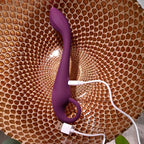 Evolved - Lochness G-Spot-Vibrator - Silikon - 19 cm