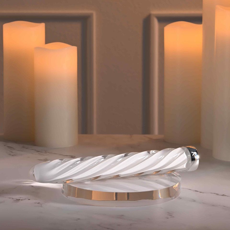 Playboy - In A Twist Glasvibrator - Spiralstruktur mit 10 Vibrationsstufen