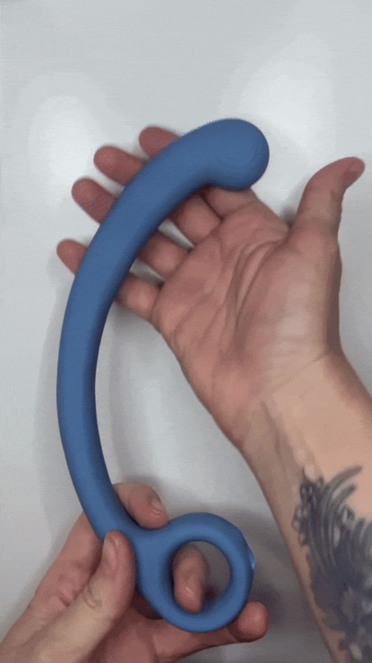 SVibe - AXI Spot Wand Vibrator mit AuraTouch Technologie - Granite Noir
